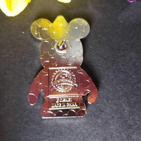 Disney Peter Pan Trading Pin Vinylmation Animation Lapel Pin Brooch Jewelry Pin - Picture 3 of 7